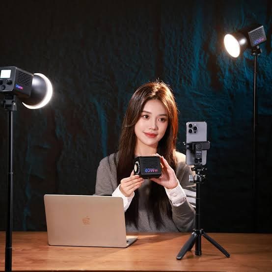 Ulanzi 40W RGB COB Video Light – 9100 Lux Power thumbnail 3