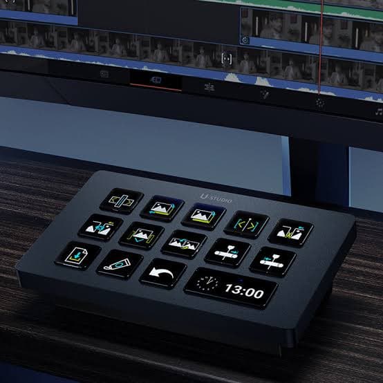 ULANZI D200H 7-in-1 Stream Controller & Hub | LCD Macro Keyboard thumbnail 3
